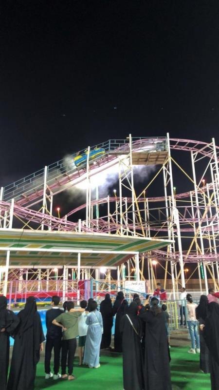 شاهد.. احتجاز متنزهين في إحدى ألعاب مهرجان جازان الشتوي.. و"الدفاع المدني" يباشر شاهد.. احتجاز متنزهين في إحدى ألعاب مهرجان جازان الشتوي.. و"الدفاع المدني" يباشر