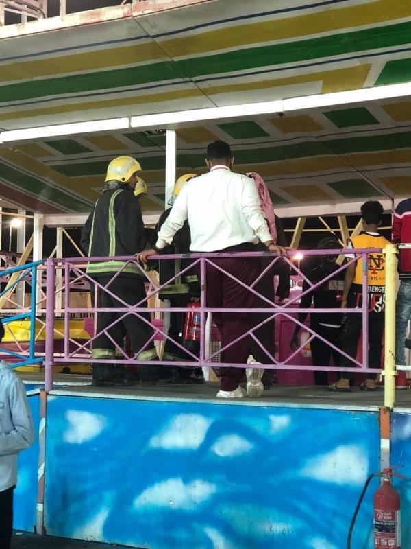 شاهد.. احتجاز متنزهين في إحدى ألعاب مهرجان جازان الشتوي.. و”الدفاع المدني” يباشر