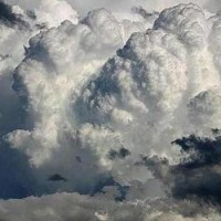 5 مناطق بمرمى التنبيهات: أتربة مثارة وسُحب رعدية ممطرة