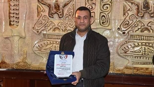 من هو الصحفي محمود رياض ويكيبيديا السيرة الذاتية الذي توفي بسبب فيروس كورونا