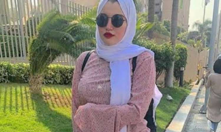 قنوات اعلامية تؤكد القاء القبض على حنين حسام قبل قليل واجراء التحقيق معها الان