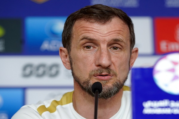 وكيل “أروابارينا” يرد على أنباء اقترابه من تدريب الأهلي