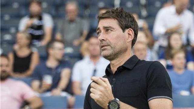 مساعد فايلر يكشف عن كواليس حديثة في رحيل السويسري من تدريب ‏الأهلي