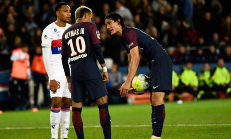 كافاني يكشف حقيقة خبر علاقته المتوترة مع نيمار