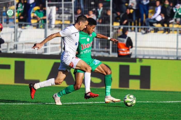 لاعب الزمالك المعار يتعرض لإصابة قوية في الدوري المغربي