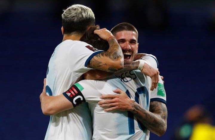 ميسي يقود الأرجنتين لتحقيق فوز هزيل على الإكوادور