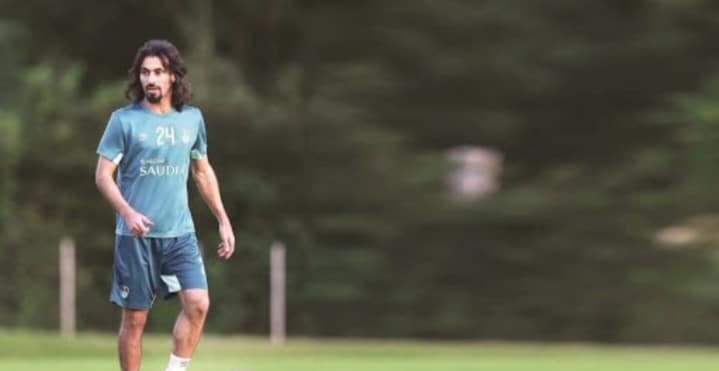 أهلي جدة يتجه للإطاحة بقائد الفريق