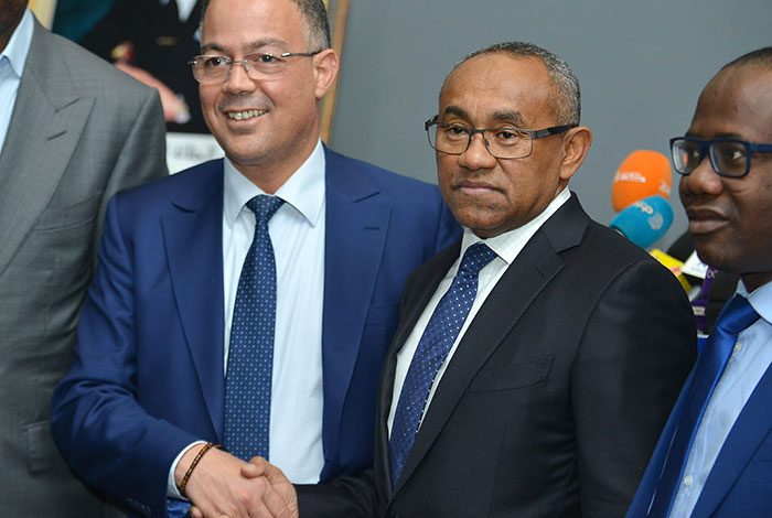 فوزي لقجع “الرجل الحديدي” في الكاف.. لماذا ساند الرجاء وخذل الوداد وحسنية أغادير؟