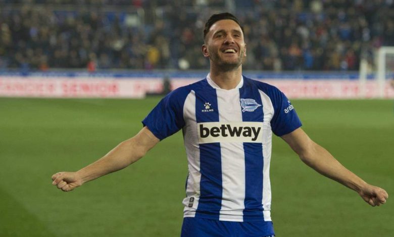 نجم ألافيس يكشف كواليس عدم نجاح انتقاله لبرشلونة.. ويعلق على وضع غريزمان