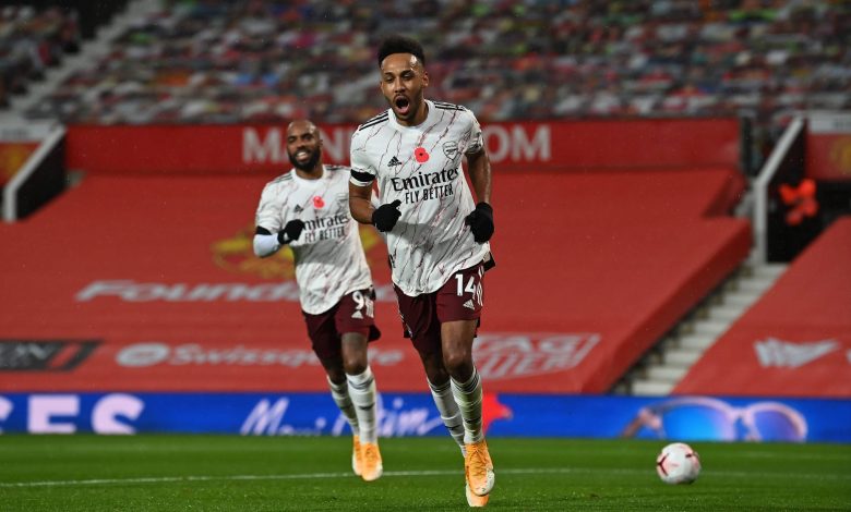 أوباميانغ يبرز سعادته بقيادة آرسنال لكسر عقدة أولد ترافورد