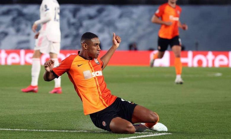 جلاد ريال مدريد يغازل برشلونة