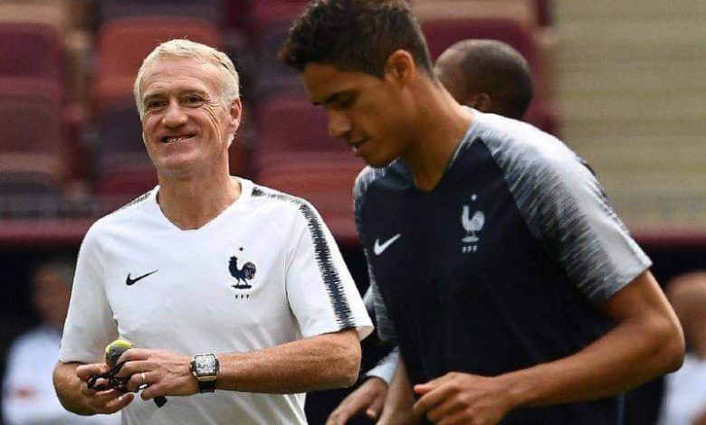 ديشامب يدافع عن فاران ويُعلق على وضع بوغبا