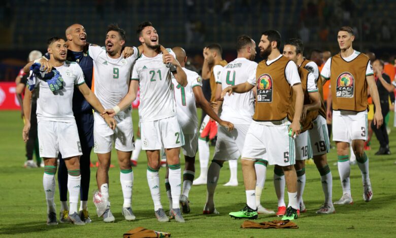 الجزائر تصعق زيمبابوي بثلاثية في تصفيات أمم إفريقيا