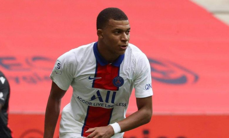 إداري سابق في برشلونة: رفضنا التوقيع مع مبابي مقابل 100 مليون يورو