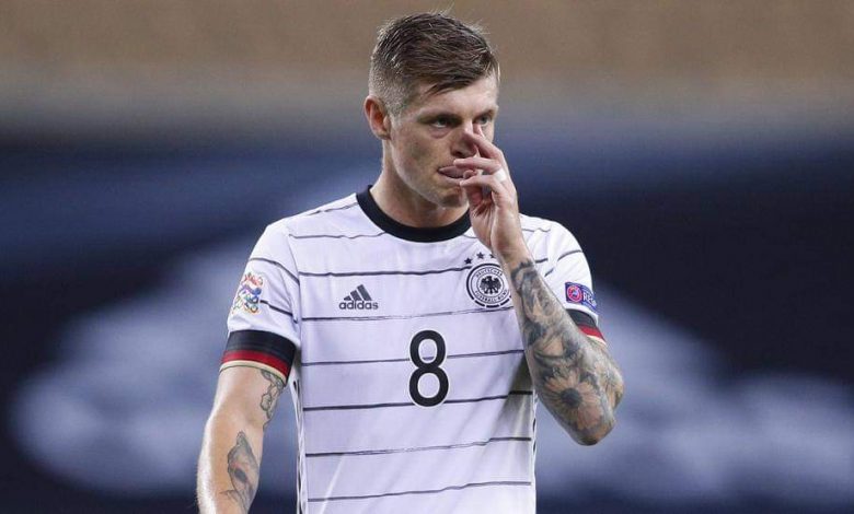 كروس يكشف رد فعل لاعبي ريال مدريد على فضيحة ألمانيا أمام إسبانيا