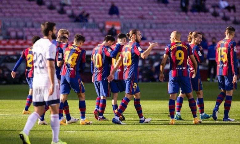 برشلونة يسحق أوساسونا.. وميسي يهدي هدفه بطريقة خاصة لمارادونا