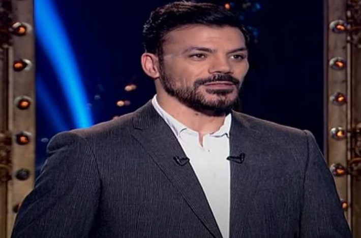 بعد خسارة لقب إفريقيا ... عمرو زكي للزمالك: "تعلم من ليفربول" بعد خسارة لقب إفريقيا ... عمرو زكي للزمالك: "تعلم من ليفربول"