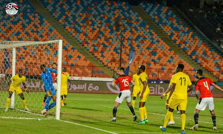 “تكشيرة” البدري وظهور رمضان في أبرز 5 مشاهد في انتصار منتخب مصر على توجو