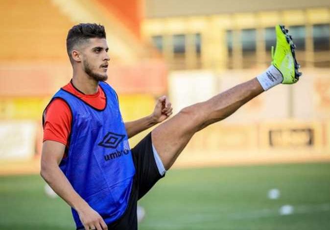 إعلامي يكشف سر تراجع الزمالك عن صفقة أحمد الشيخ