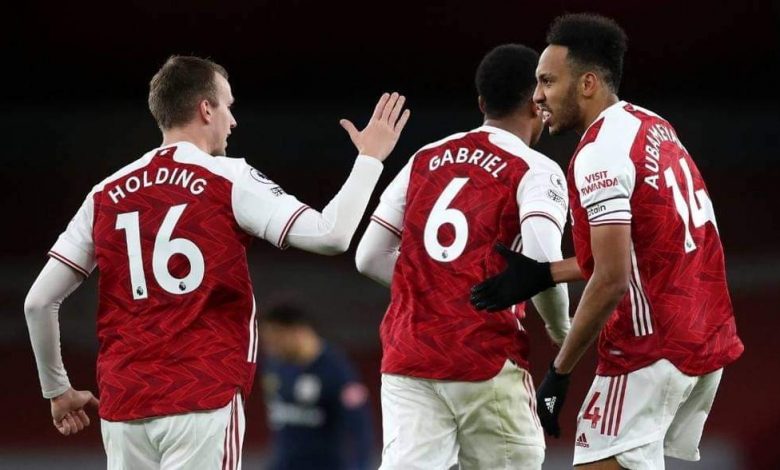 أوباميانغ عن حالات طرد لاعبي آرسنال: نقوم بأشياء “غبية” أحيانًا