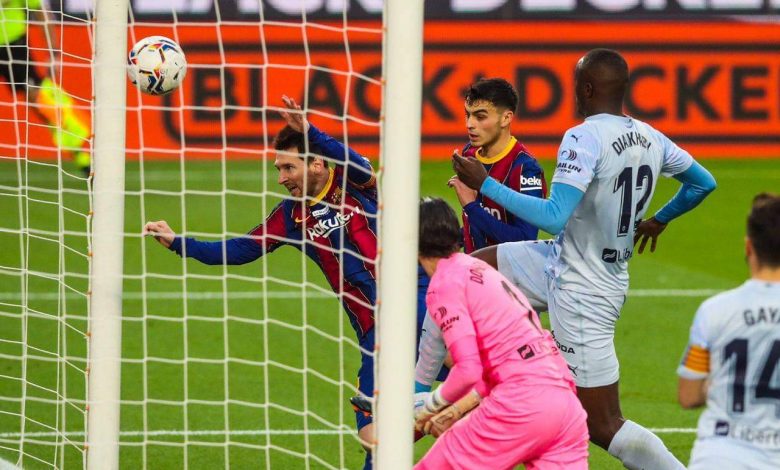 برشلونة يسقط في فخ التعادل أمام فالنسيا.. وميسي يعادل رقم هاتف بيليه