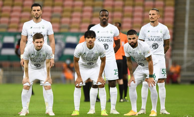 عمر السومة يقود هجوماً على المدنيين في جدة لمواجهة الفيصلي. عمر السومة يقود هجوما على المدنيين في جدة لمواجهة الفيصلي.