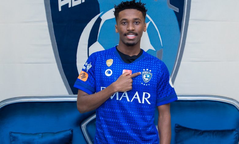 ووقع الهلال رسميا عقدا مدته اربع سنوات مع حمد اليماني. ووقع الهلال رسميا عقدا مدته اربع سنوات مع حمد اليماني.