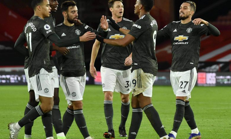 فاز مانشستر يونايتد على شيفيلد في الدوري الممتاز. فاز مانشستر يونايتد على شيفيلد في الدوري الممتاز.