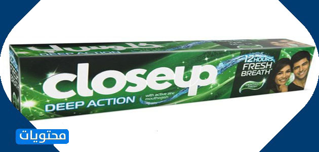 معجون أسنان عن قرب عميق