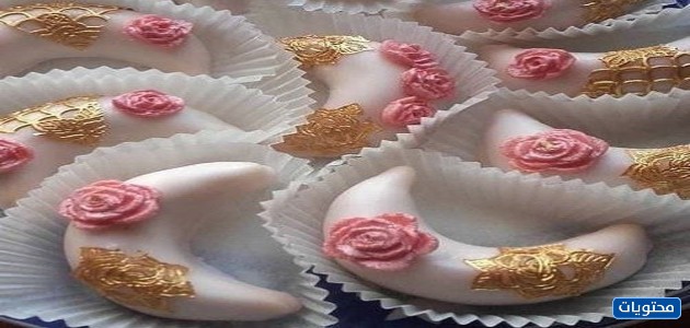 أفكار شيقة وجذابة لتقديم كعكات العيد