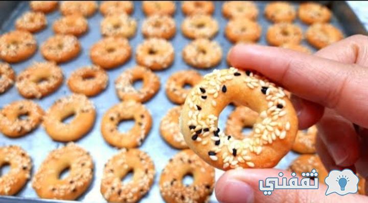 كعكة شاي السمسم