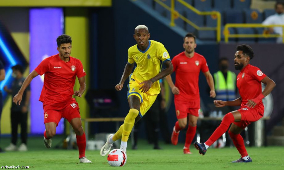 النصر على رأسك ، هدف