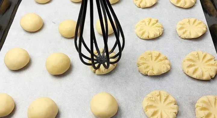 كيفية صنع كعكة زبدة كوكي لذيذة وسريعة الطهي بطريقة عارية سهلة 